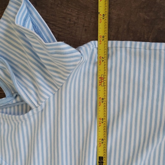 💙🤍 Top - Picture 4 of 6